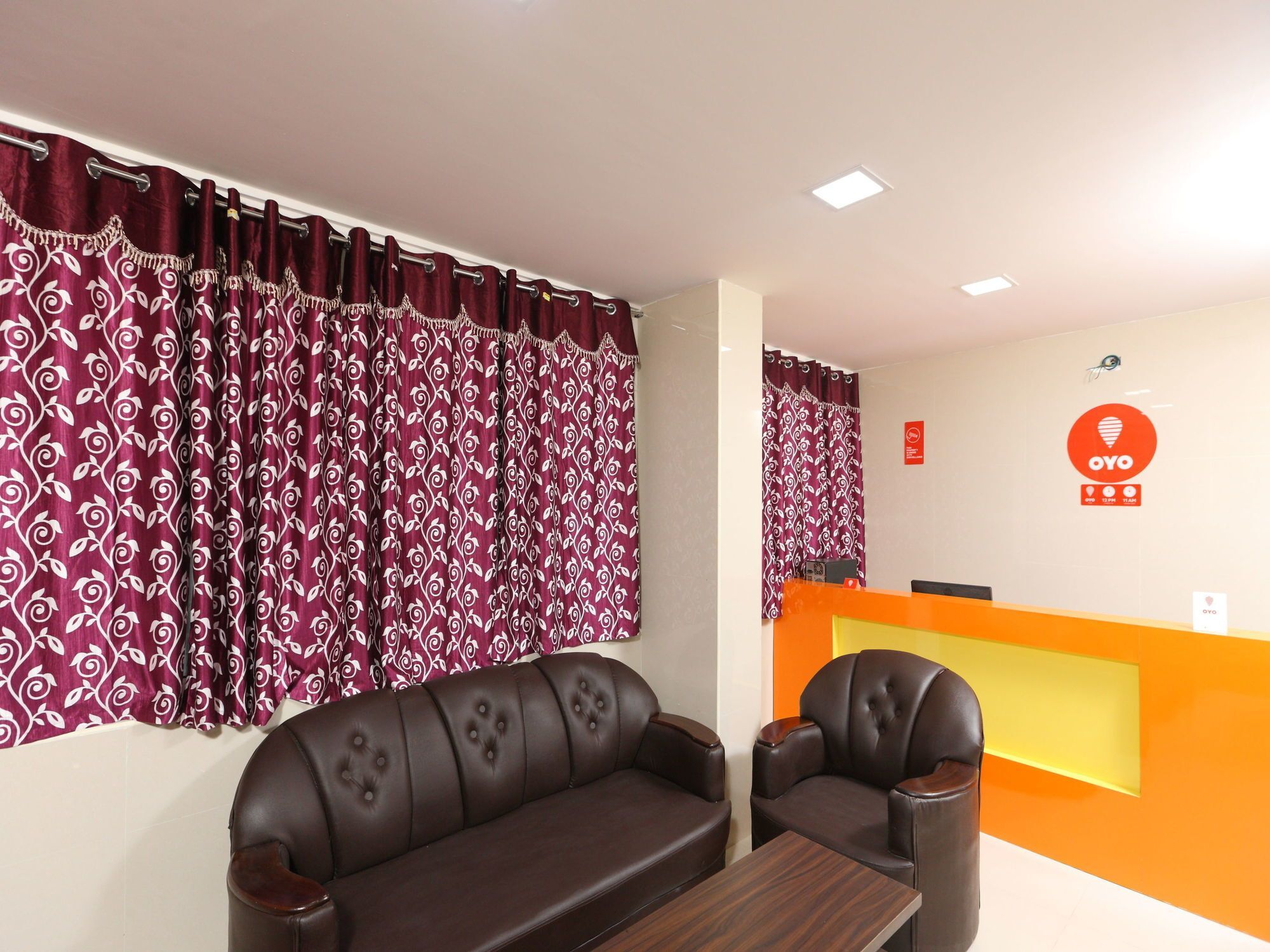 Oyo 11342 Phoenix Inn Chennai Ngoại thất bức ảnh